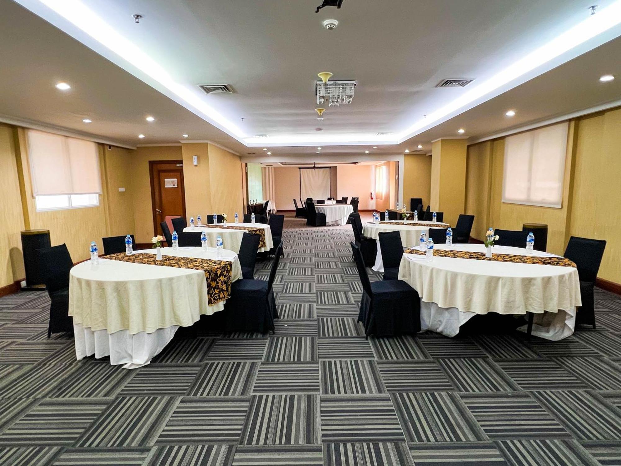 Park Regis Arion Kemang 4*
